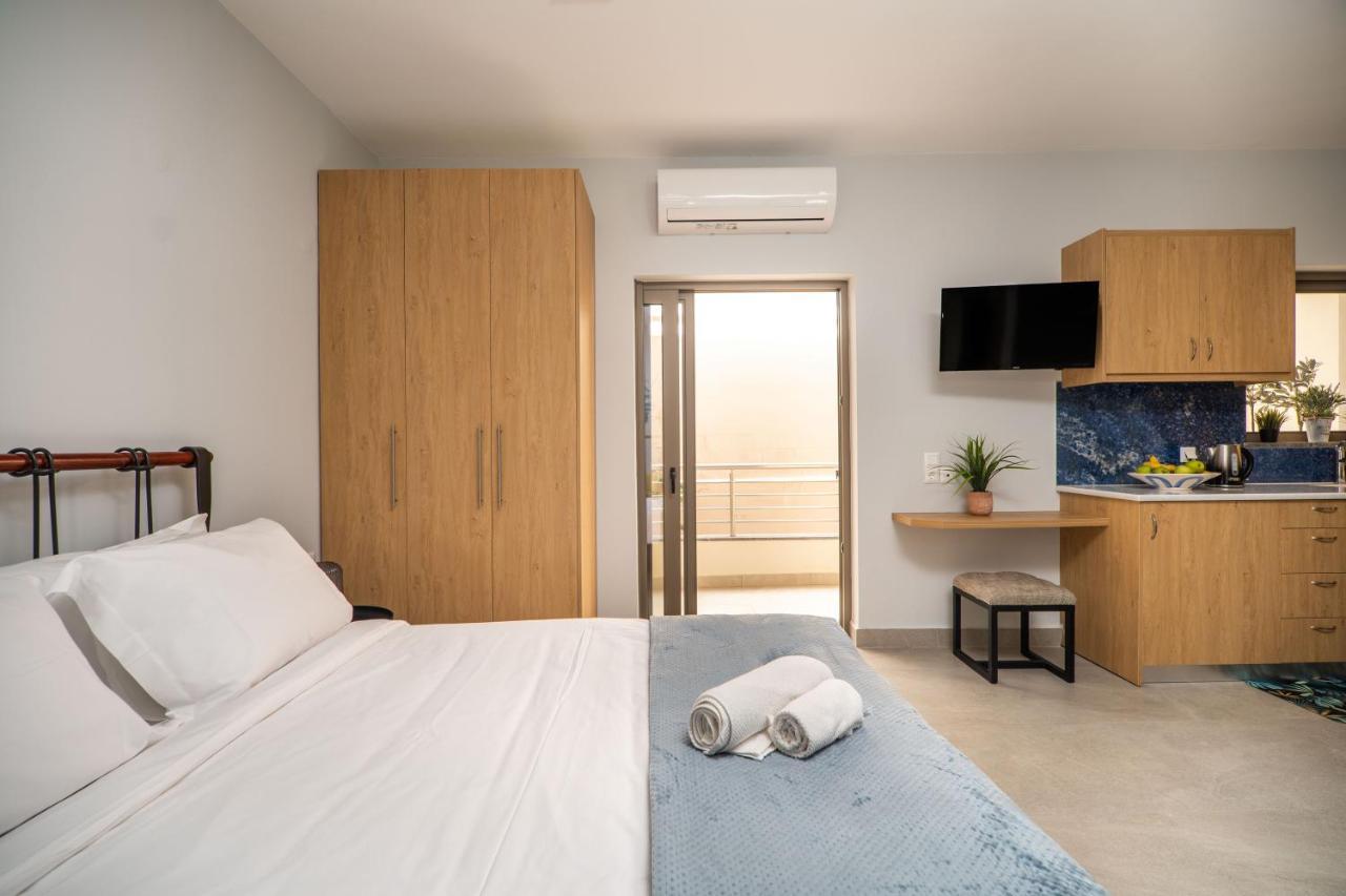 Cozy Spot Near The Beach Platanias  Exterior photo